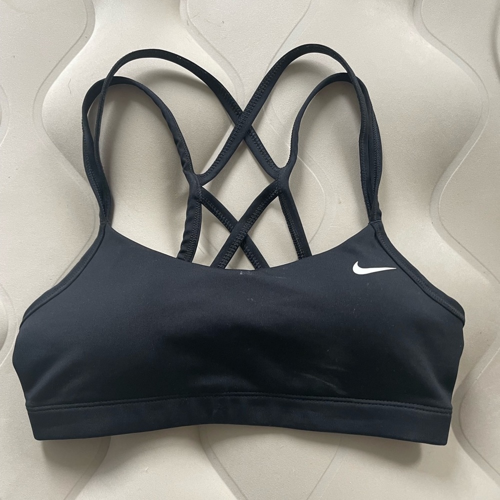 Nike Women's Favorites Strappy Light Support Sports Bra Black size S small